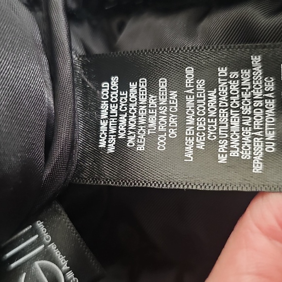 NWT Kenneth Cole Women's Quilted Black Packable Puffer Jacket w Hood Medium - Picture 13 of 14